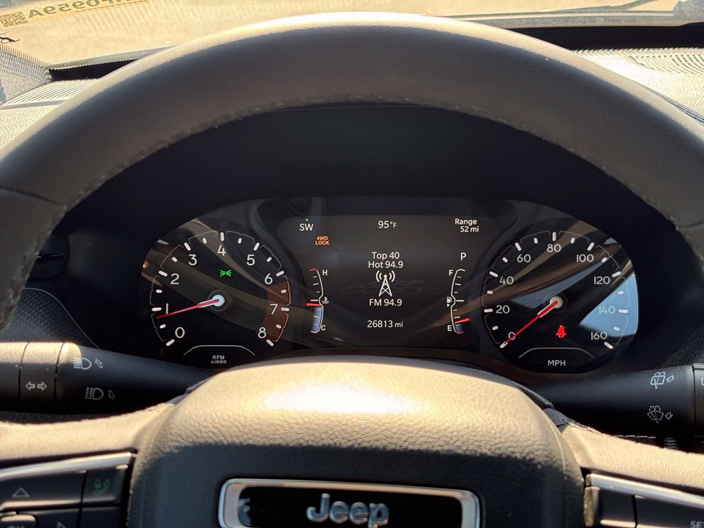 Used 2024 Jeep Compass Latitude w/ Convenience Group AWD/4WD image 15