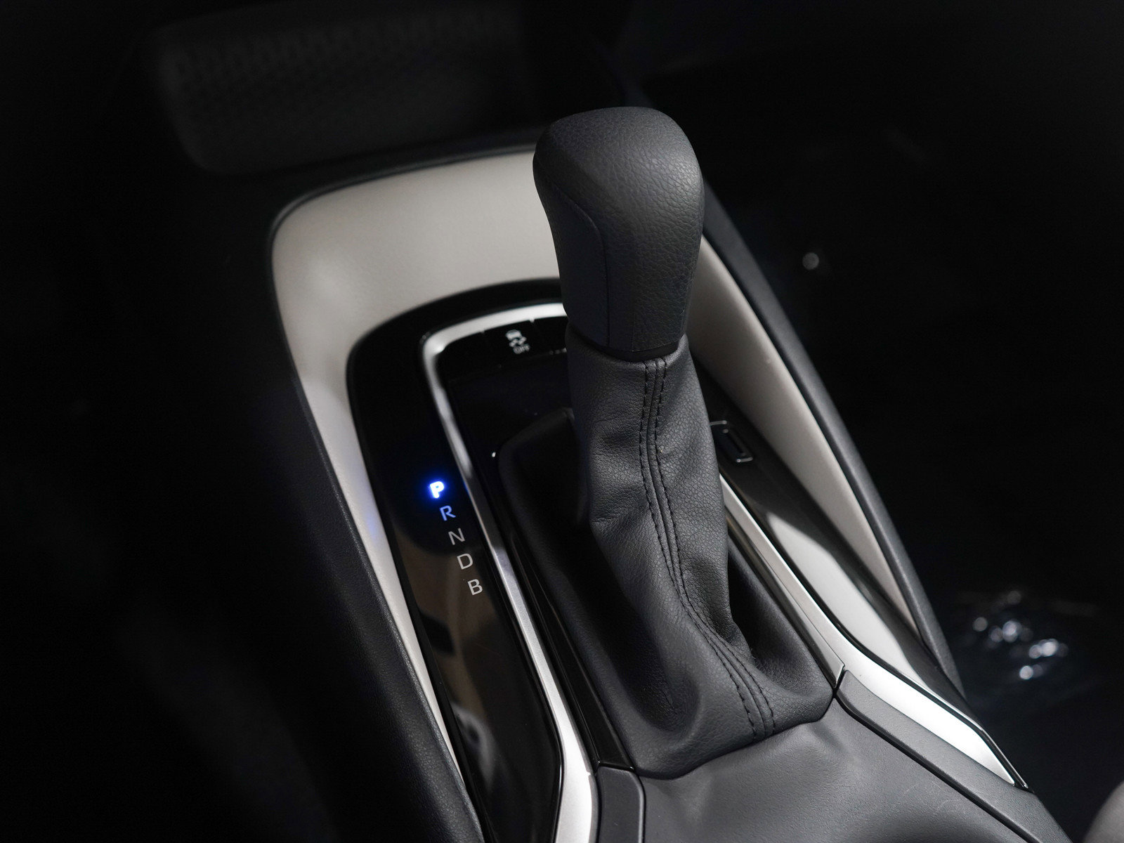 Used 2026 Toyota Corolla LE image 22