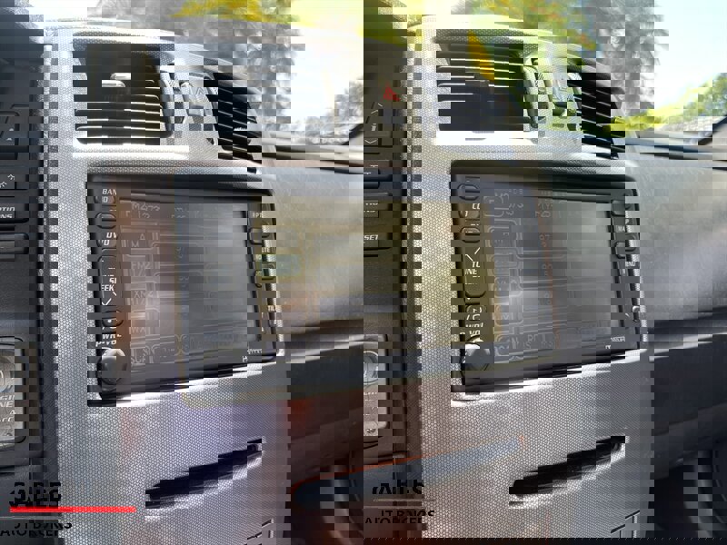 Used 2005 Cadillac XLR image 16