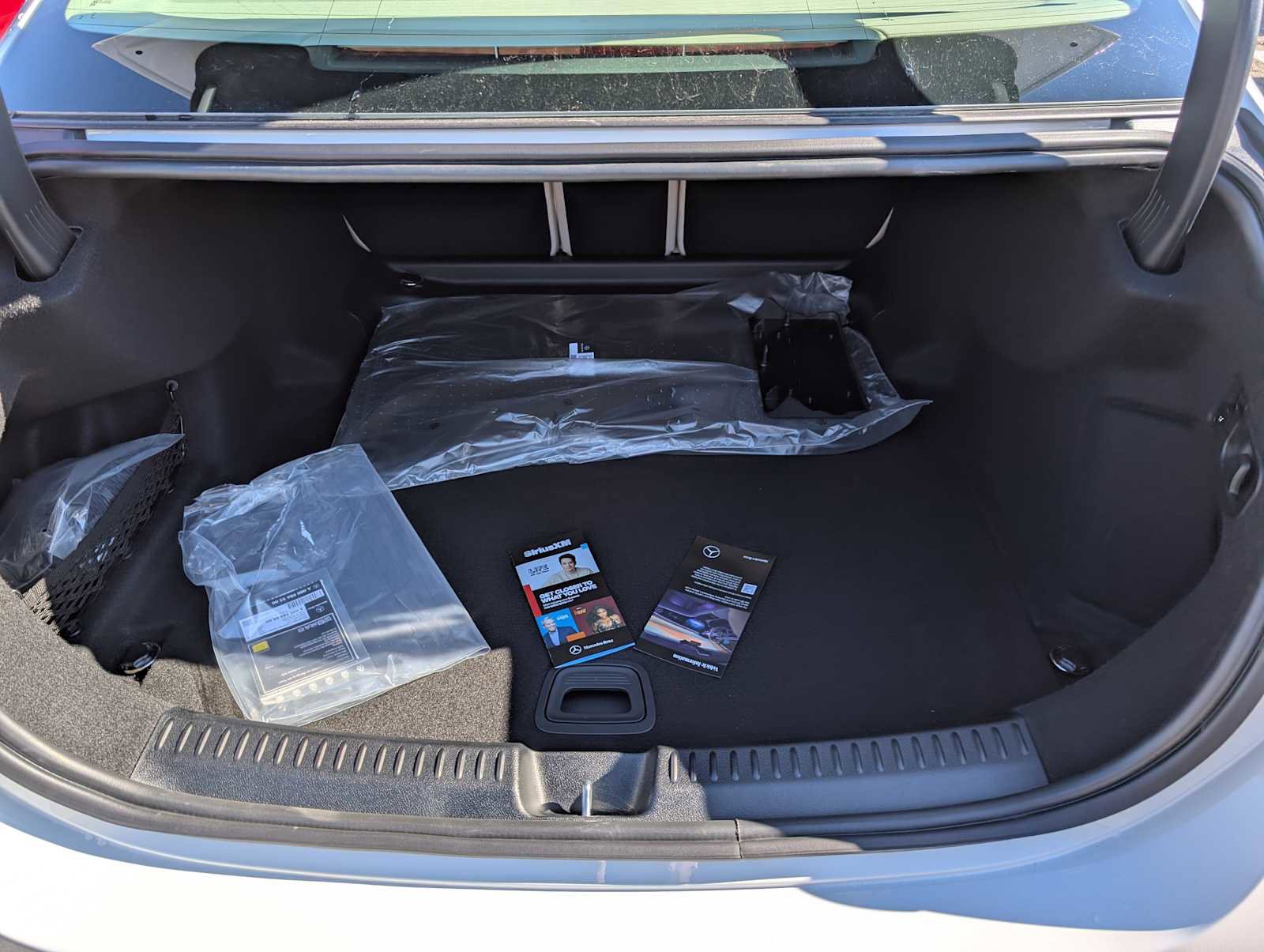 New 2026 Mercedes-Benz E 350 4MATIC Sedan image 17