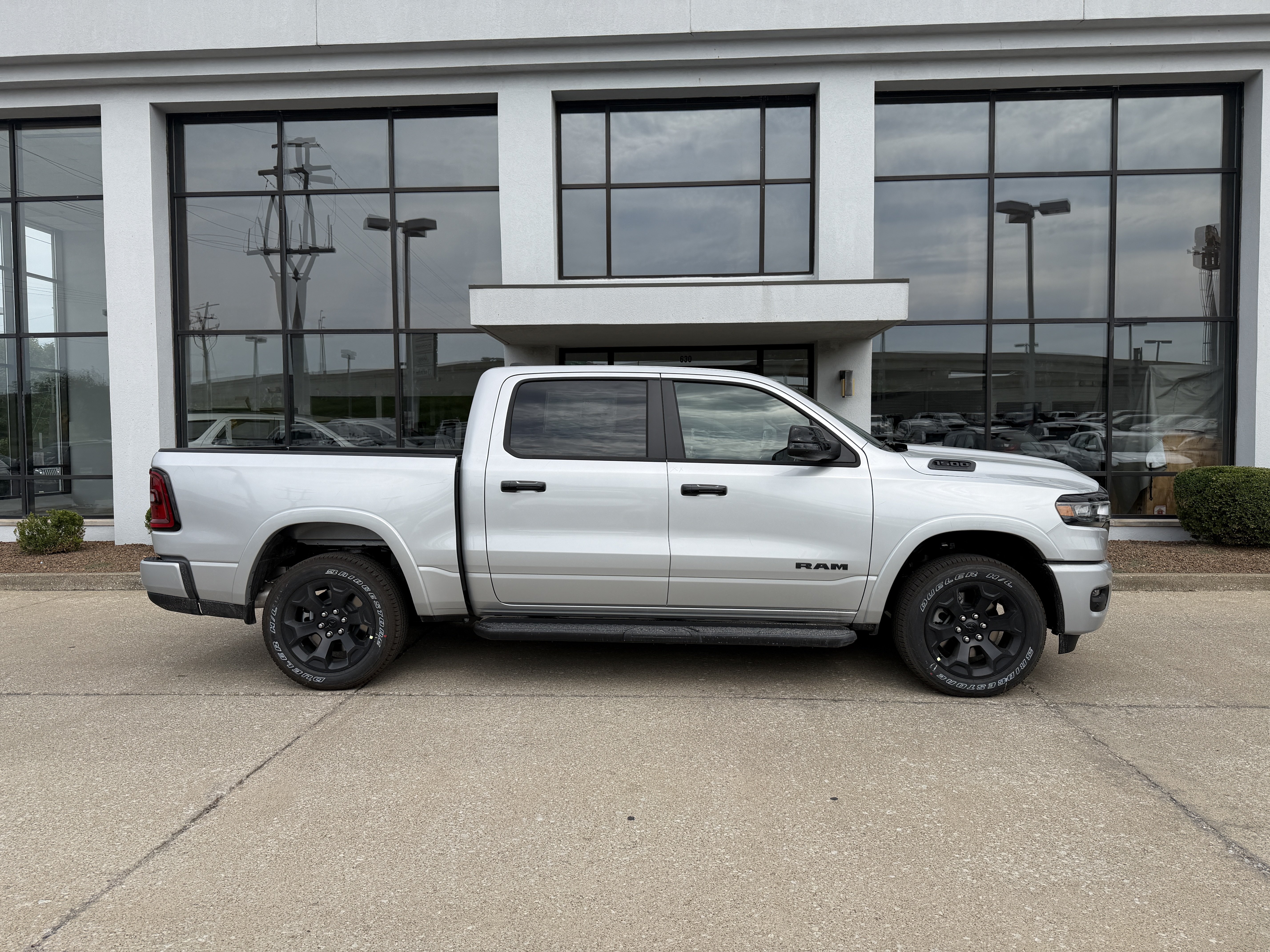 New 2026 RAM 1500 Big Horn w/ Night Edition AWD/4WD image 3