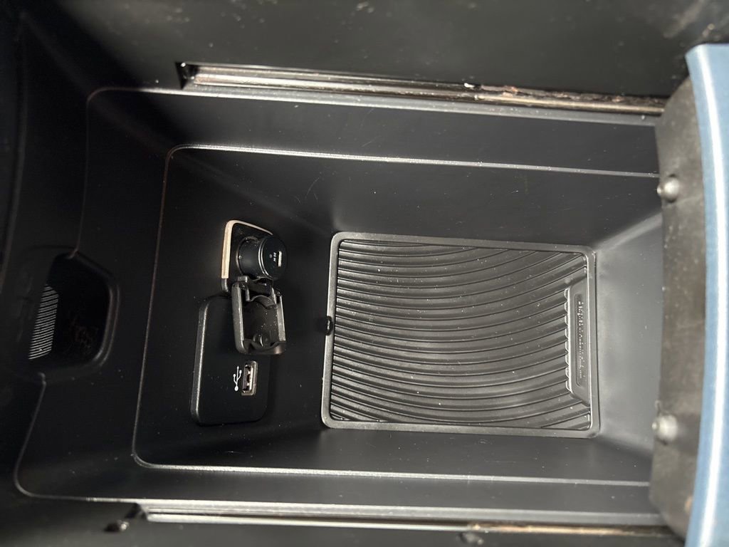 Used 2015 Chrysler 200 S w/ Comfort Group image 19