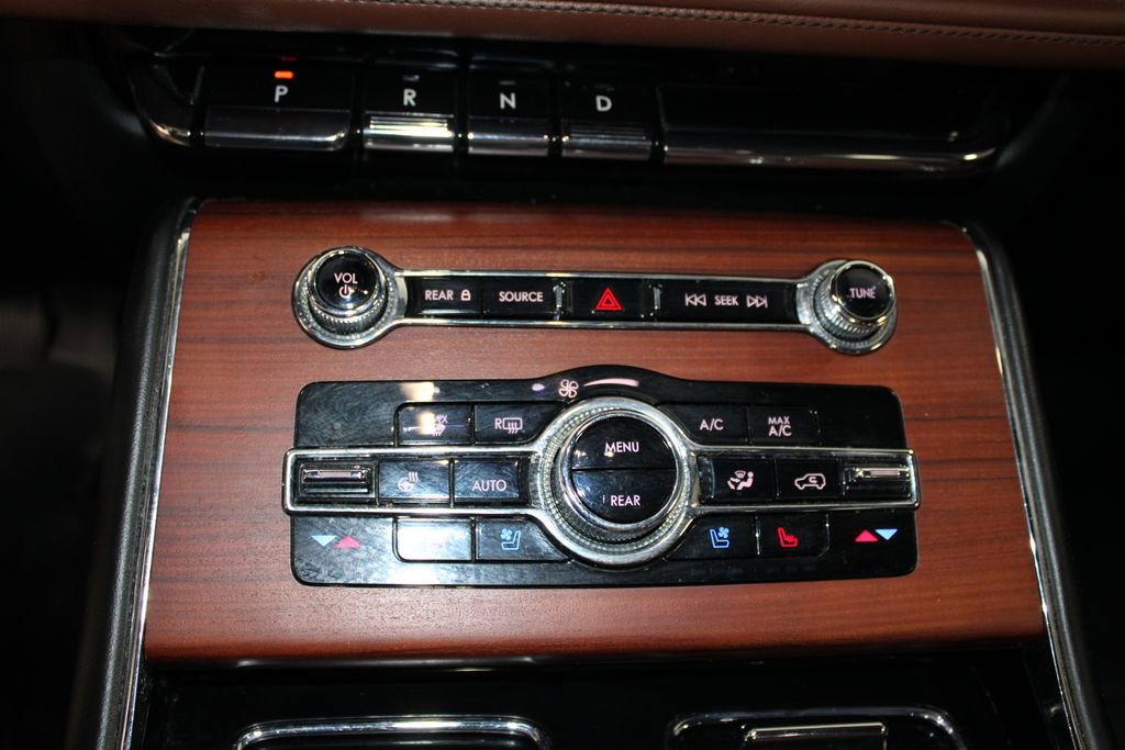 Used 2022 Lincoln Aviator Reserve w/ Equipment Group 201A image 49