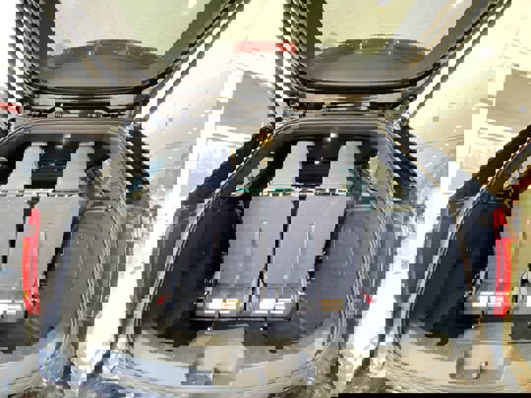 Used 2013 Ford Explorer XLT AWD/4WD image 26