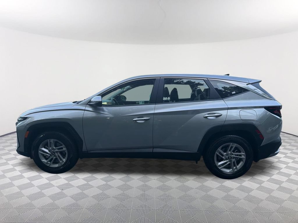 Used 2025 Hyundai Tucson SE FWD image 8