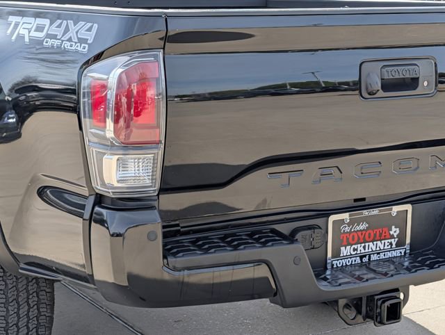 Used 2023 Toyota Tacoma TRD Off-Road w/ Technology Package AWD/4WD image 8