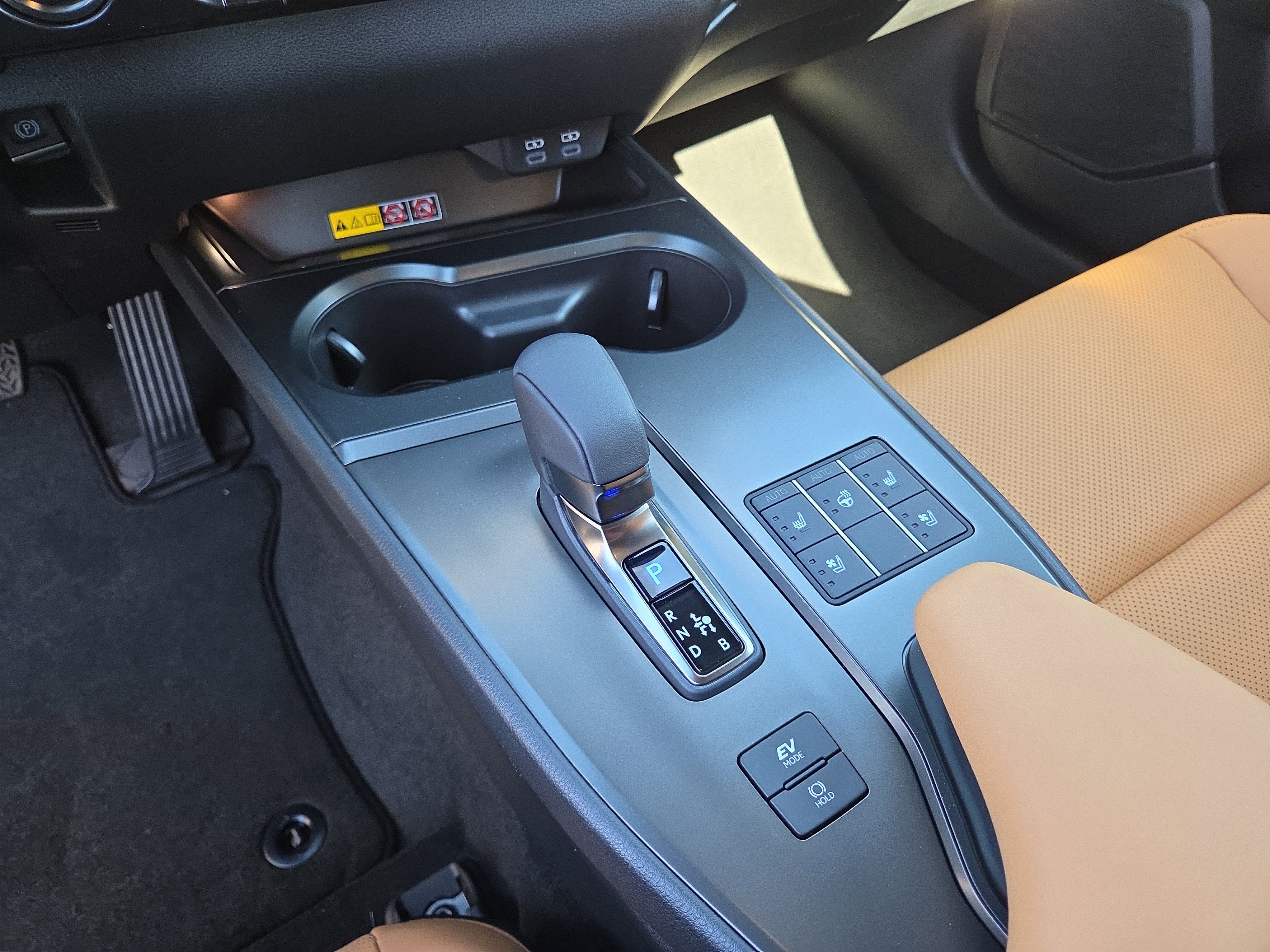 New 2026 Lexus UX 300h AWD image 14