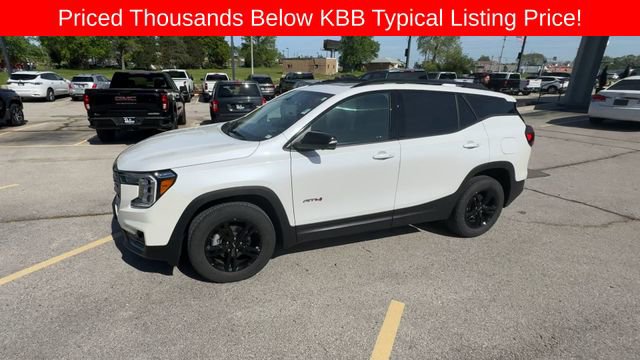 Used 2024 GMC Terrain AT4 w/ Tech Package AWD/4WD image 4
