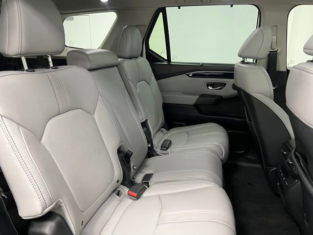 Used 2025 Honda Pilot Touring image 50