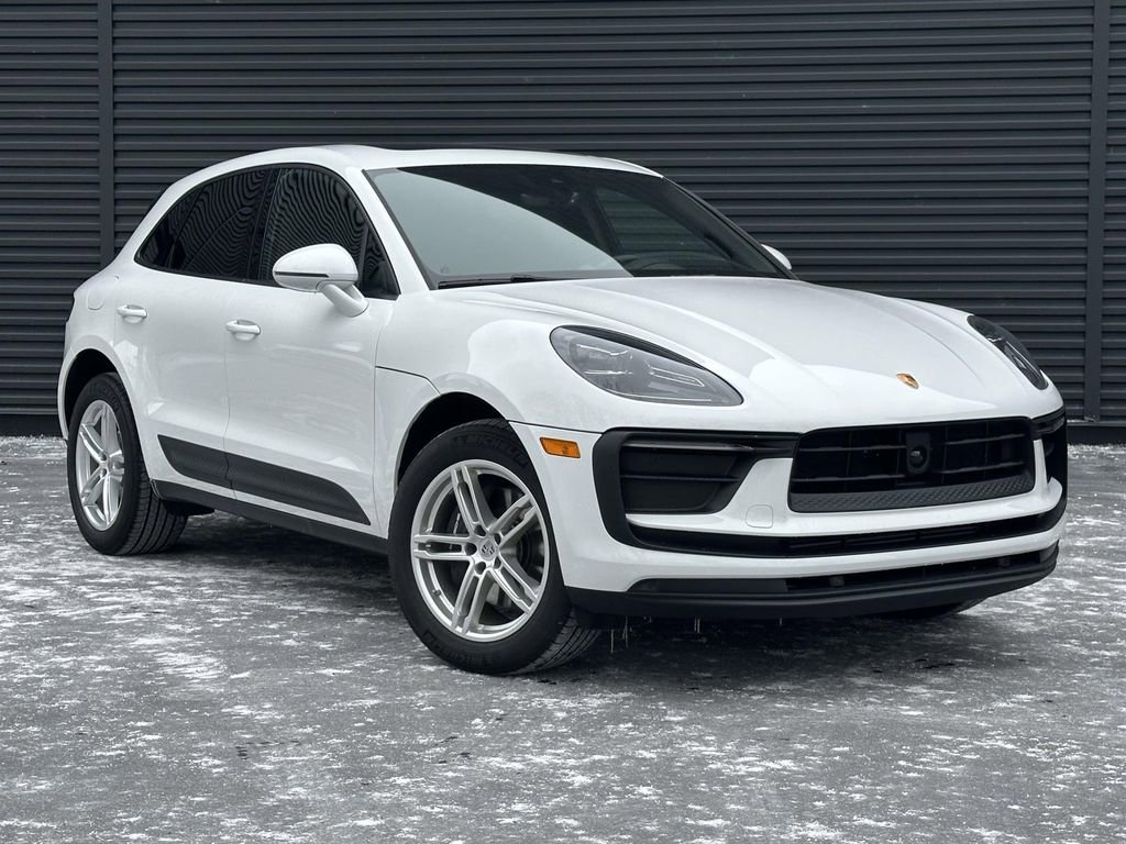 Certified 2026 Porsche Macan image 7