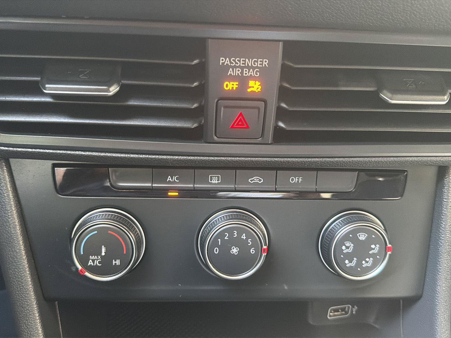 Used 2019 Volkswagen Jetta S w/ Driver Assistance Package FWD image 22