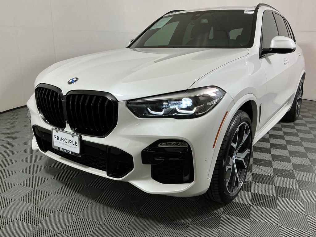 Used 2019 BMW X5 xDrive40i w/ M Sport Package AWD/4WD image 2