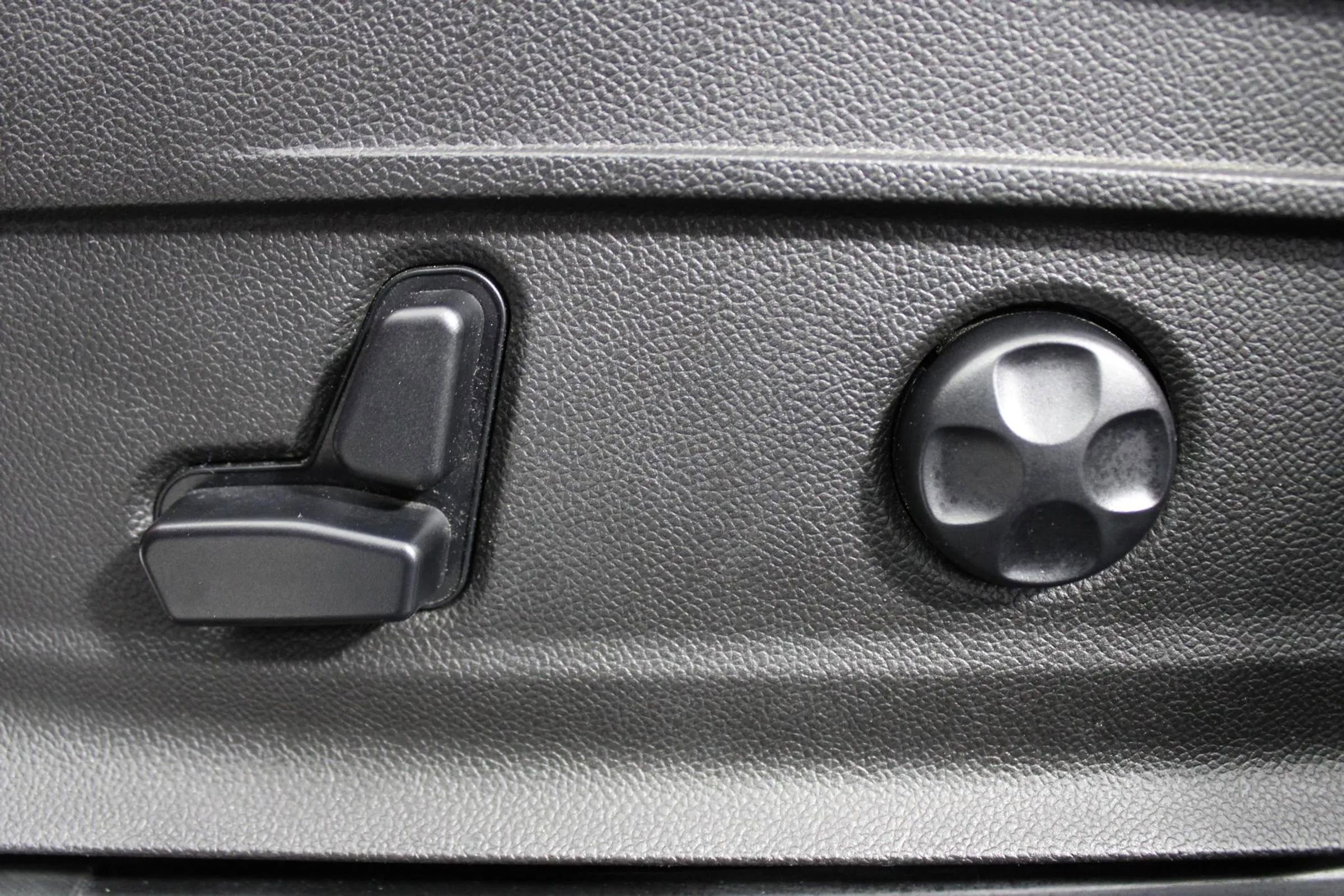 Used 2019 Alfa Romeo Stelvio Ti image 37