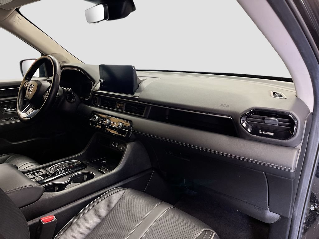 Used 2025 Honda Pilot Elite image 32