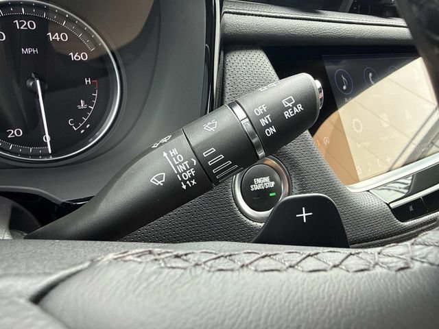 Certified 2024 Cadillac XT6 Luxury w/ LPO, Floor Liner Package AWD/4WD image 43