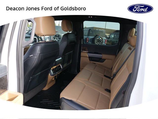 Used 2022 Ford F150 Lariat w/ Trailer Tow Package image 15