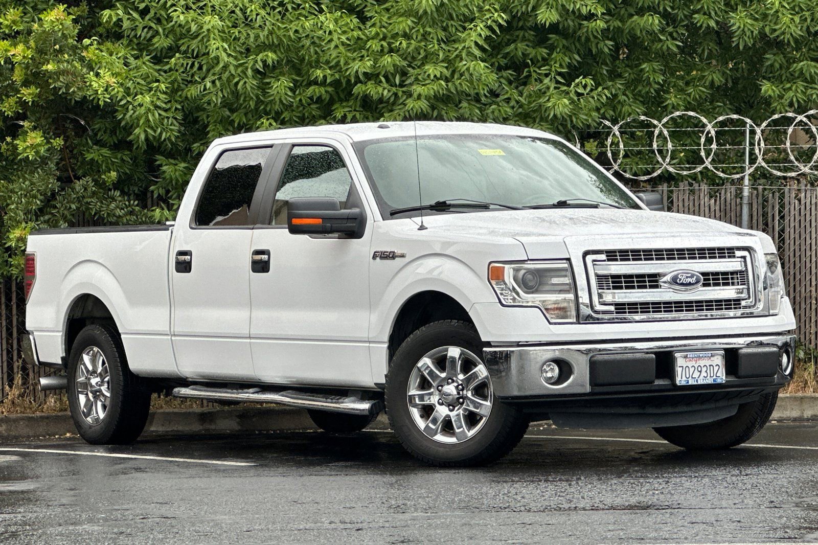 Used 2014 Ford F150 XLT w/ Equipment Group 302A Luxury image 2
