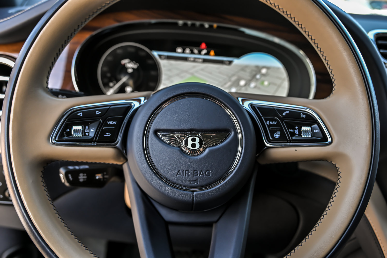 Certified 2023 Bentley Bentayga Extended Wheelbase AWD/4WD image 41