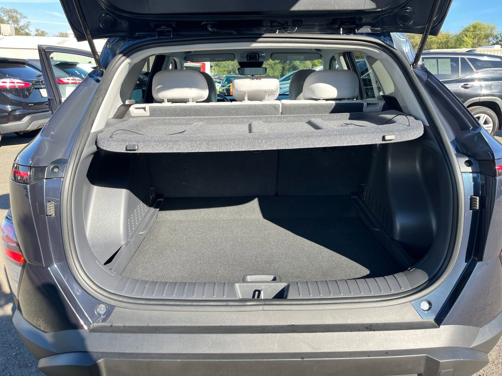 Used 2025 Hyundai Kona SEL image 31