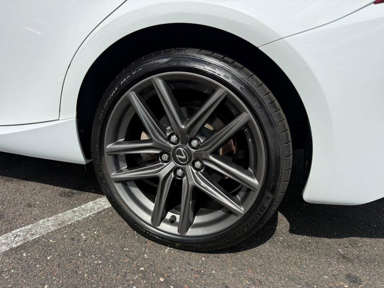 Used 2014 Lexus IS 250 w/ F-Sport Package RWD image 8