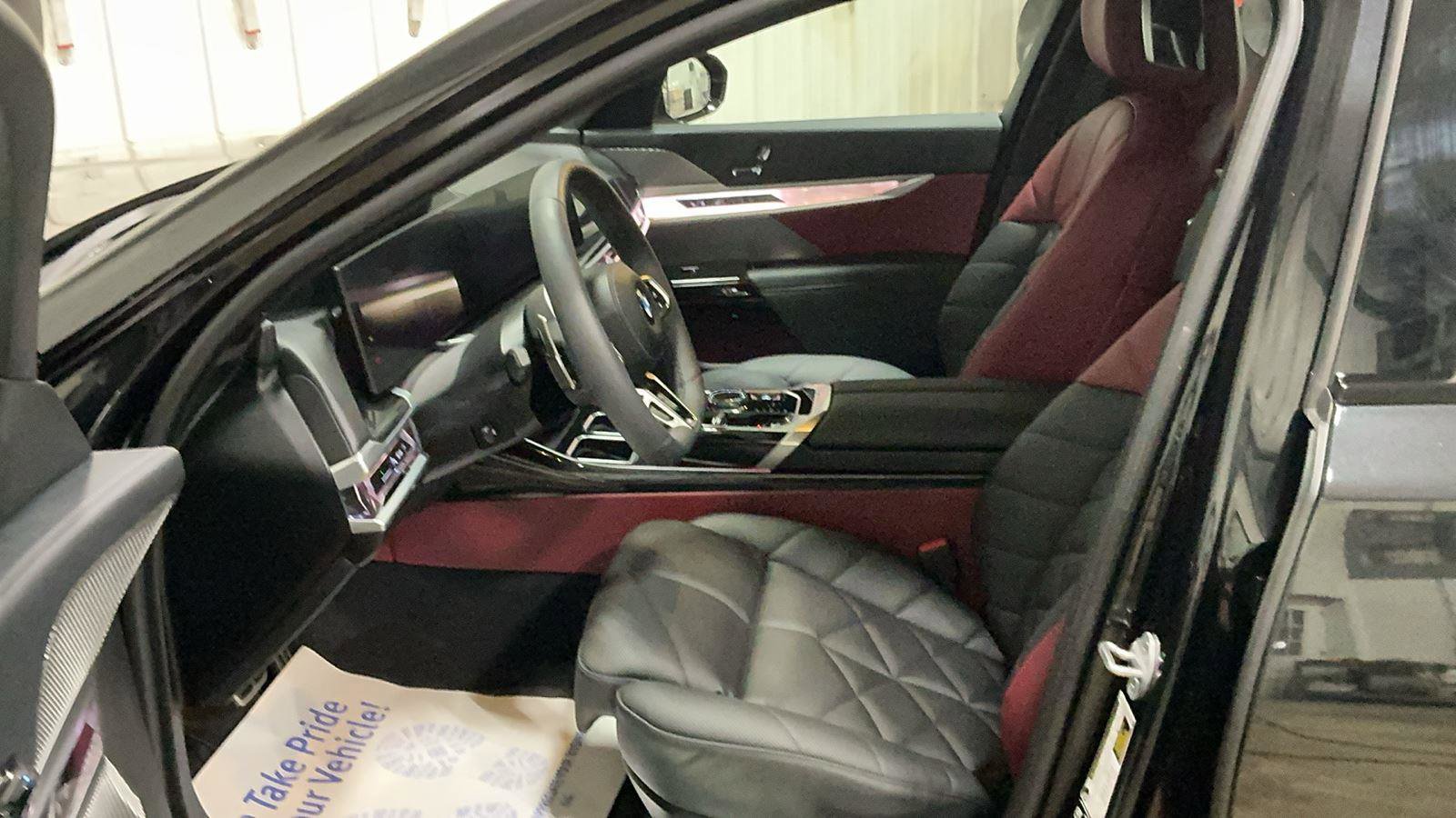 Used 2025 BMW 740i xDrive 740i xDrive image 15