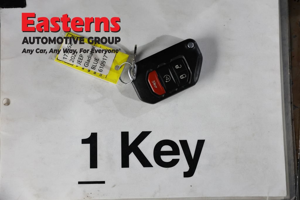 Used 2021 Jeep Gladiator Overland AWD/4WD image 22