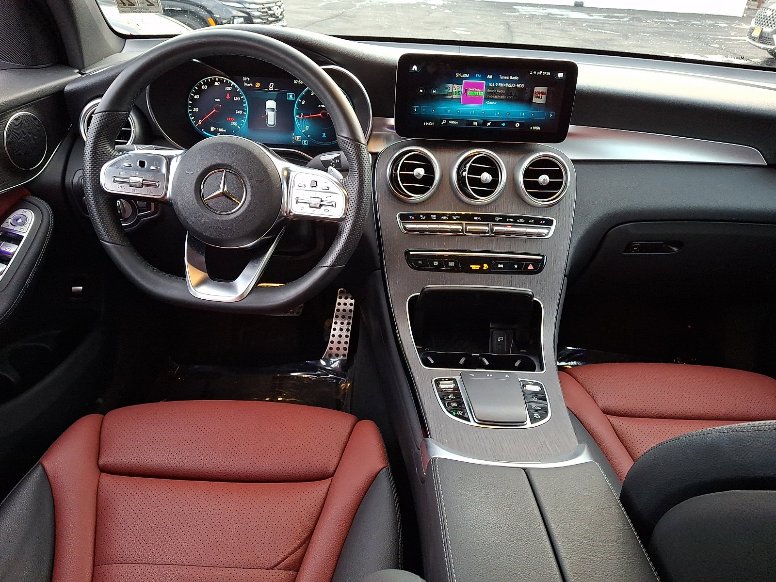 Used 2022 Mercedes-Benz GLC 300 4MATIC image 15