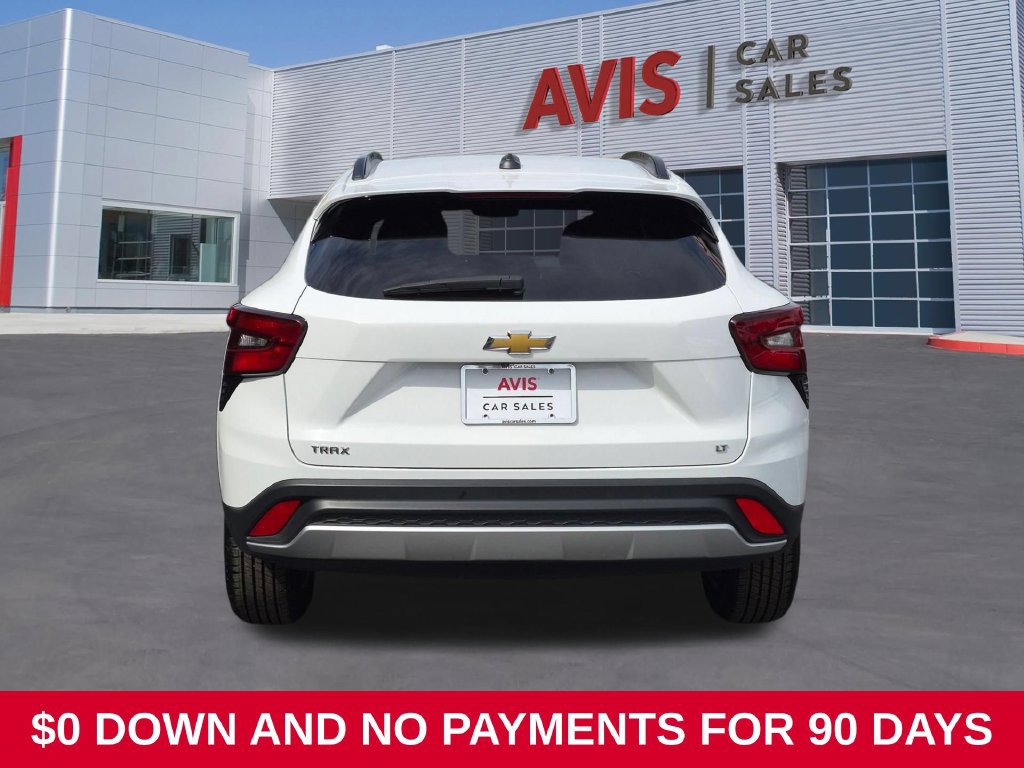 Used 2025 Chevrolet Trax LT w/ LT Convenience Package FWD image 7