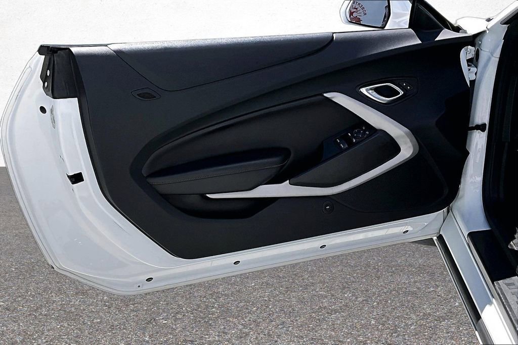 Used 2019 Chevrolet Camaro LT RWD image 19