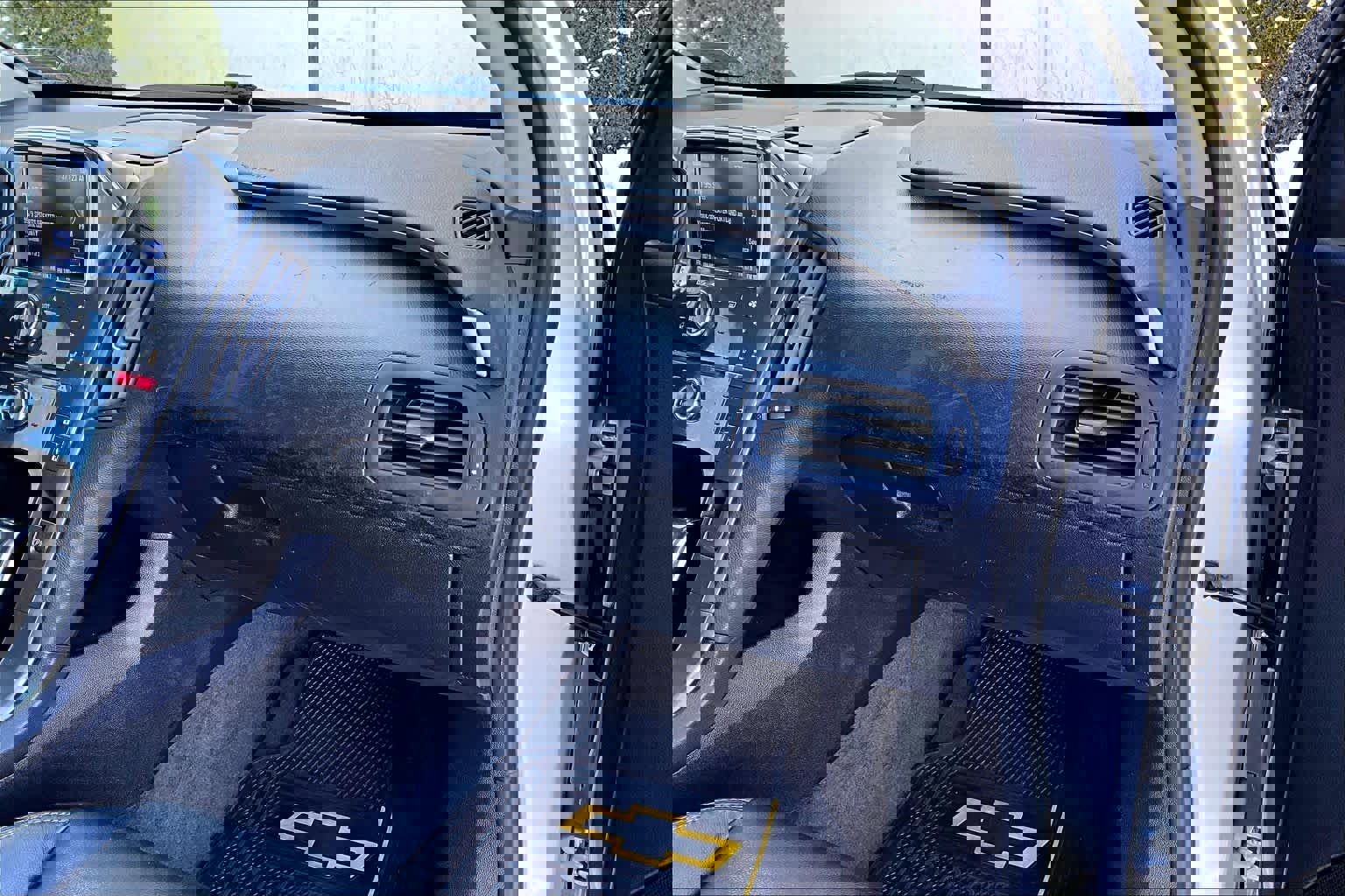 Used 2015 Chevrolet Volt Premium w/ Premium Trim Package image 18