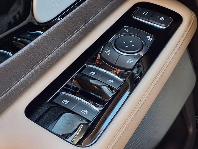 Certified 2023 Lincoln Aviator Reserve w/ Equipment Group 201A AWD/4WD image 15