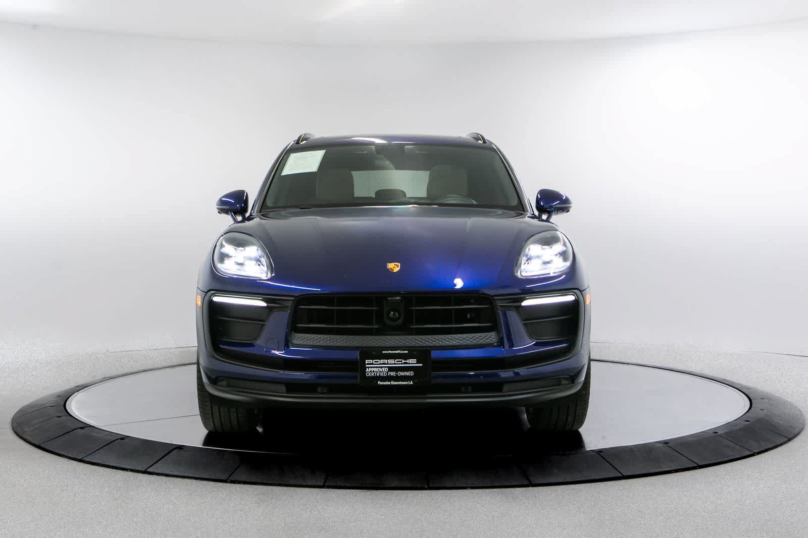 Certified 2024 Porsche Macan AWD/4WD image 10