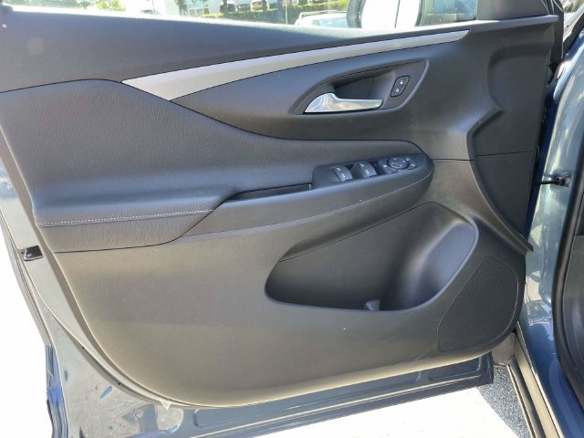 Used 2025 Buick Envista Preferred w/ Convenience I Package FWD image 17