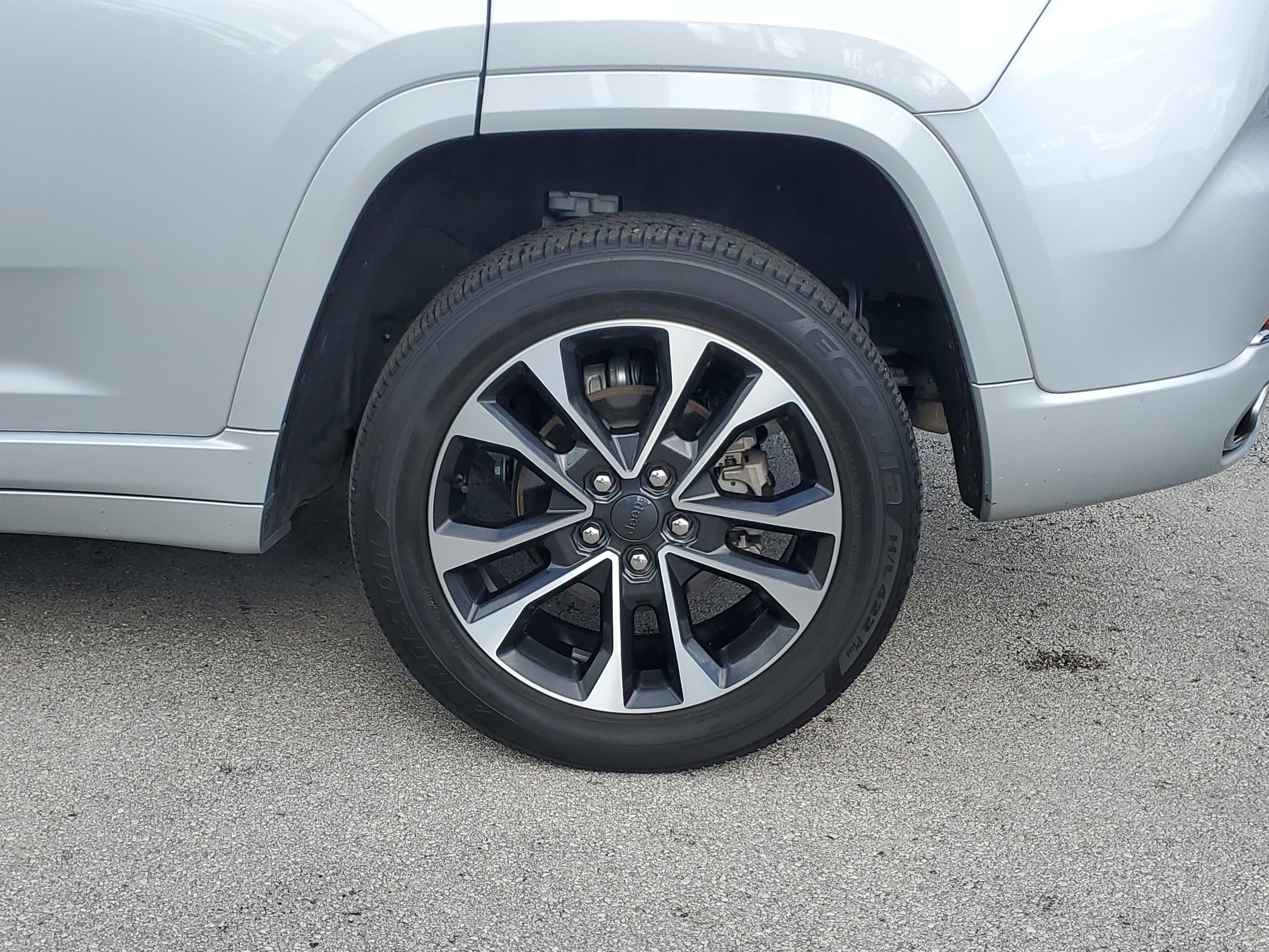 Used 2022 Jeep Grand Cherokee Overland image 32