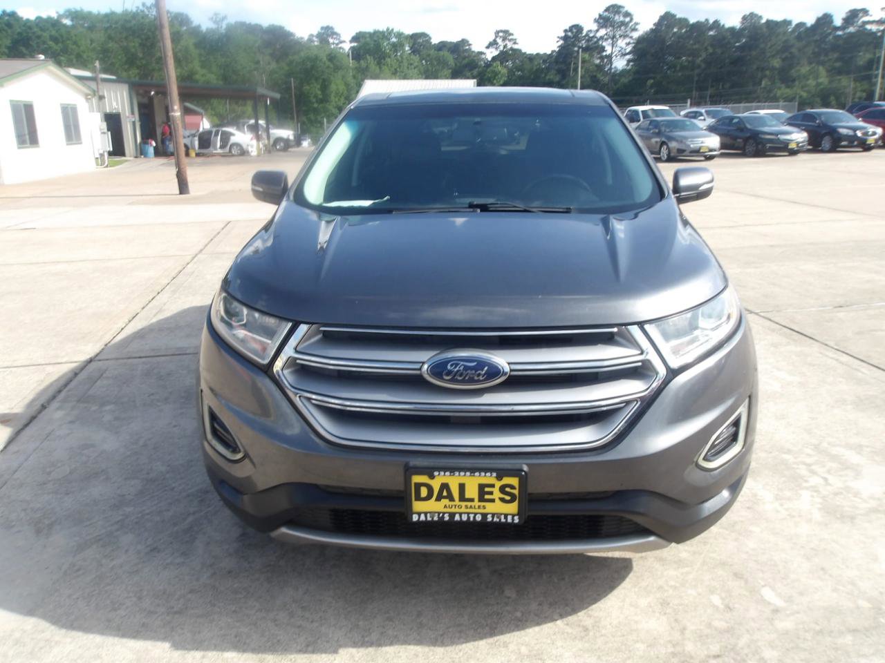 Used 2015 Ford Edge Titanium w/ Equipment Group 301A FWD image 3