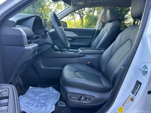 Certified 2025 Toyota Grand Highlander AWD image 15