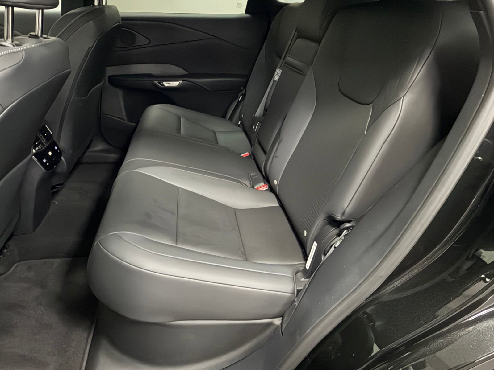 Used 2025 Lexus RX 350 FWD w/ Technology Package image 38