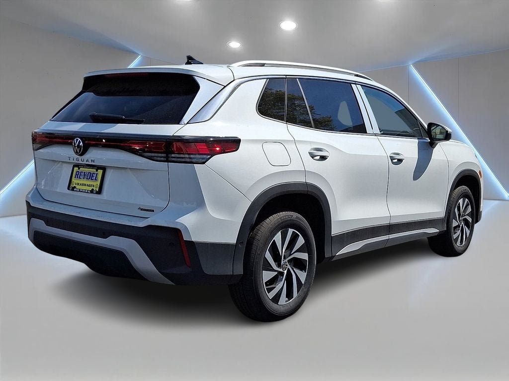 New 2026 Volkswagen Tiguan S AWD/4WD image 4