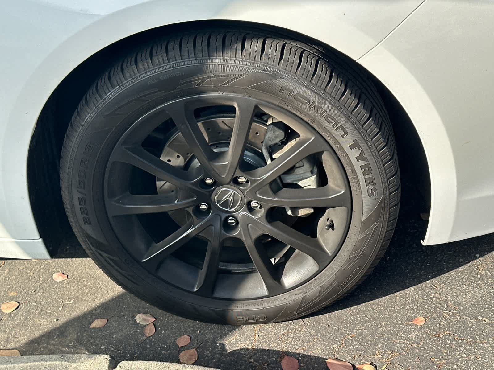 Used 2017 Acura TLX V6 FWD image 11