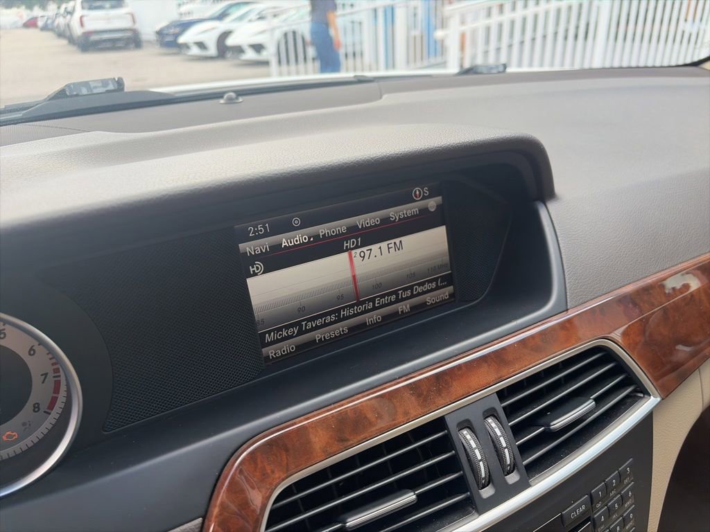Used 2014 Mercedes-Benz C 250 Sedan image 14