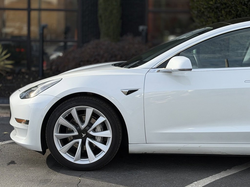 Used 2020 Tesla Model 3 Standard Range Plus image 10