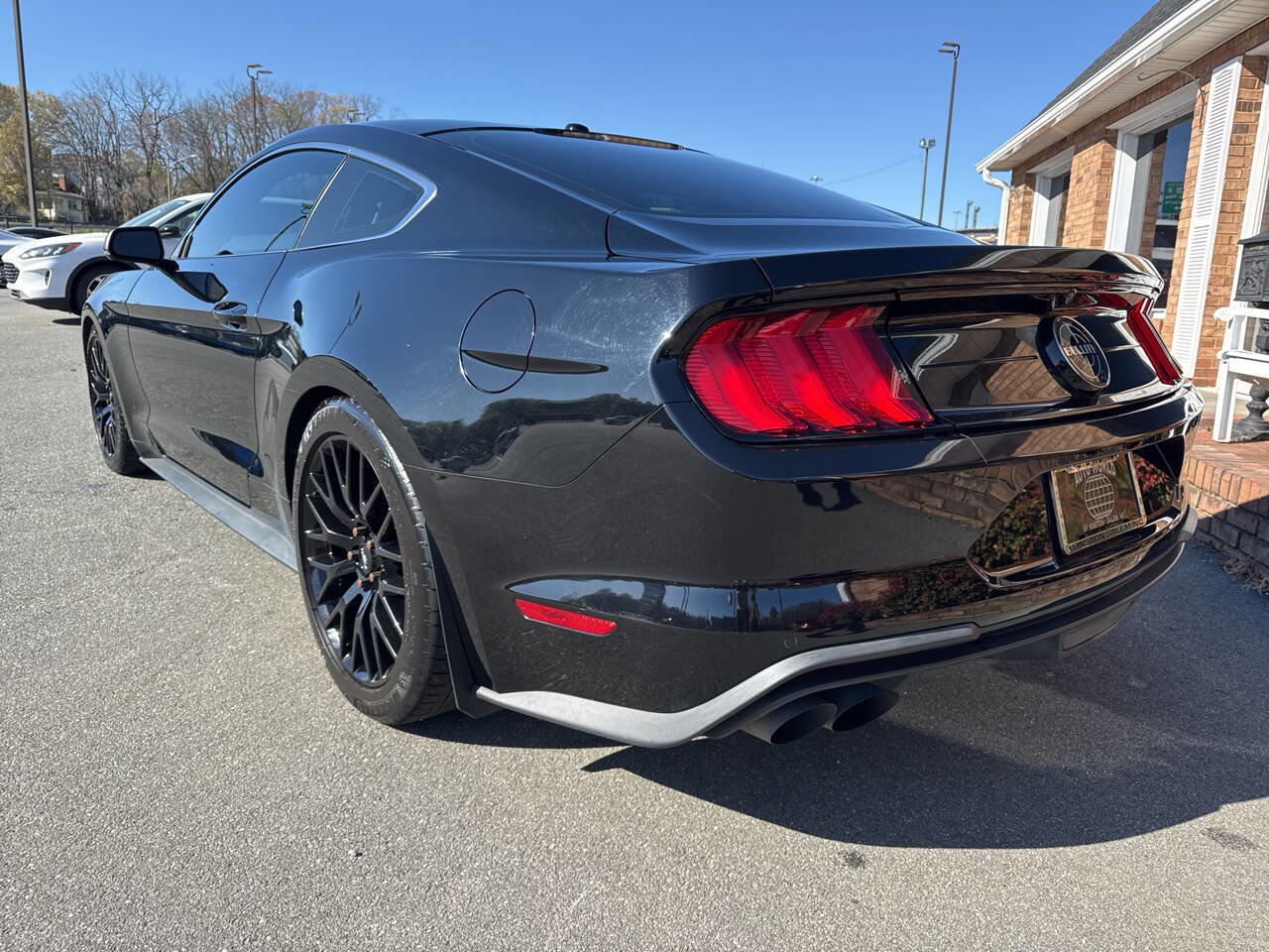 Used 2019 Ford Mustang Bullitt w/ Bullitt Electronics Package RWD image 11