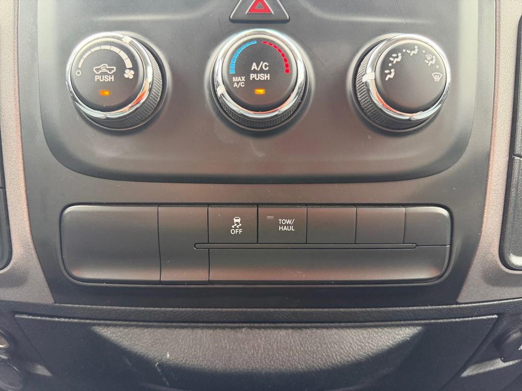 Used 2018 RAM 1500 Express image 26