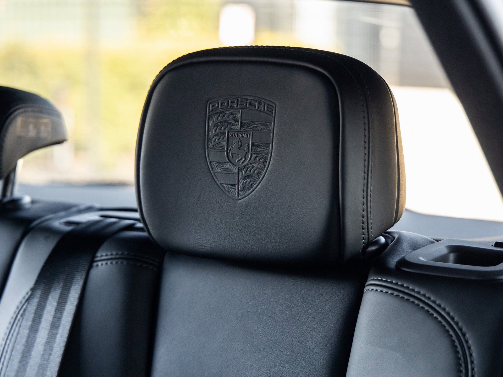 Certified 2026 Porsche Macan image 38