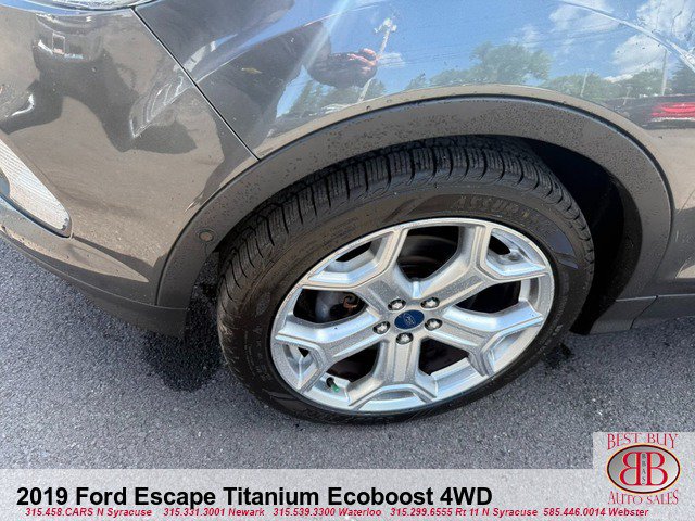 Used 2019 Ford Escape Titanium AWD/4WD image 9