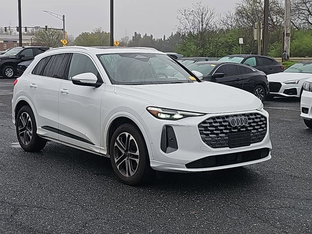 Certified 2025 Audi Q5 Prestige image 1