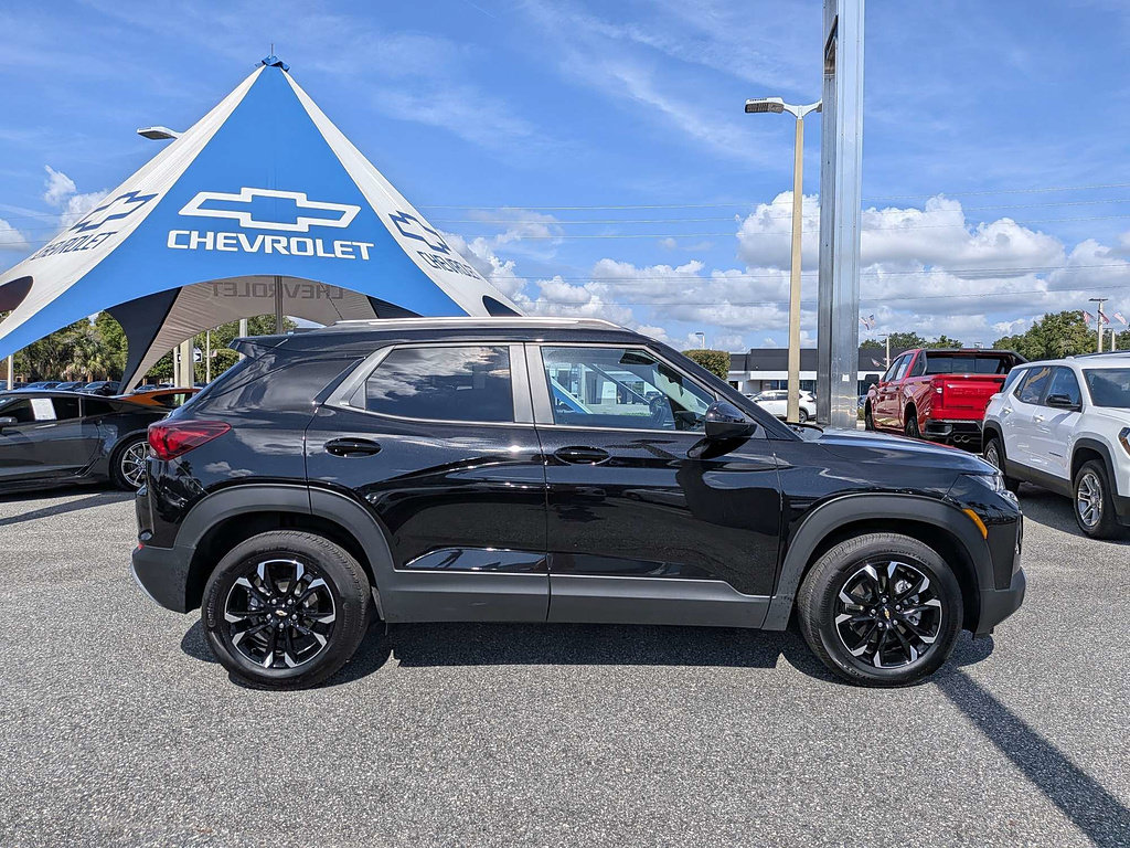 Certified 2023 Chevrolet TrailBlazer LT FWD image 2