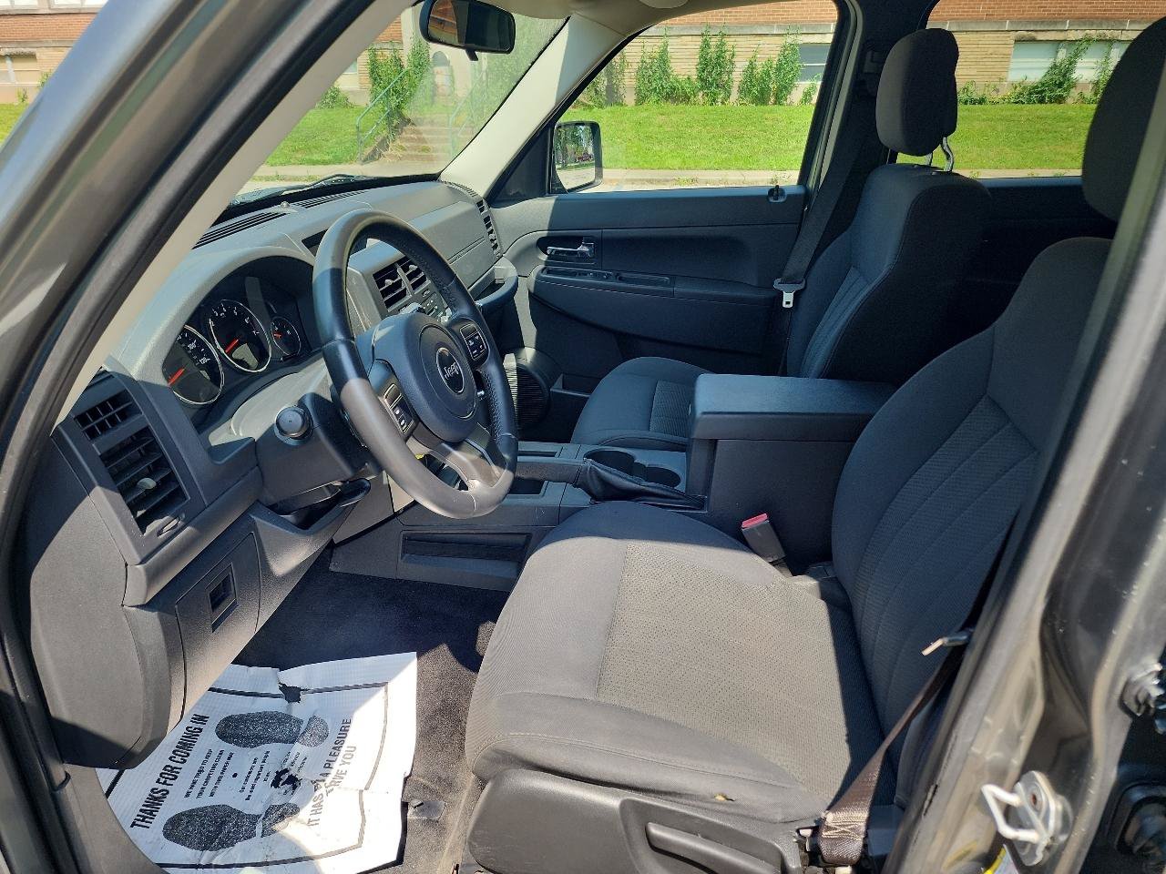 Used 2012 Jeep Liberty Sport w/ Popular Equipment Group AWD/4WD image 9