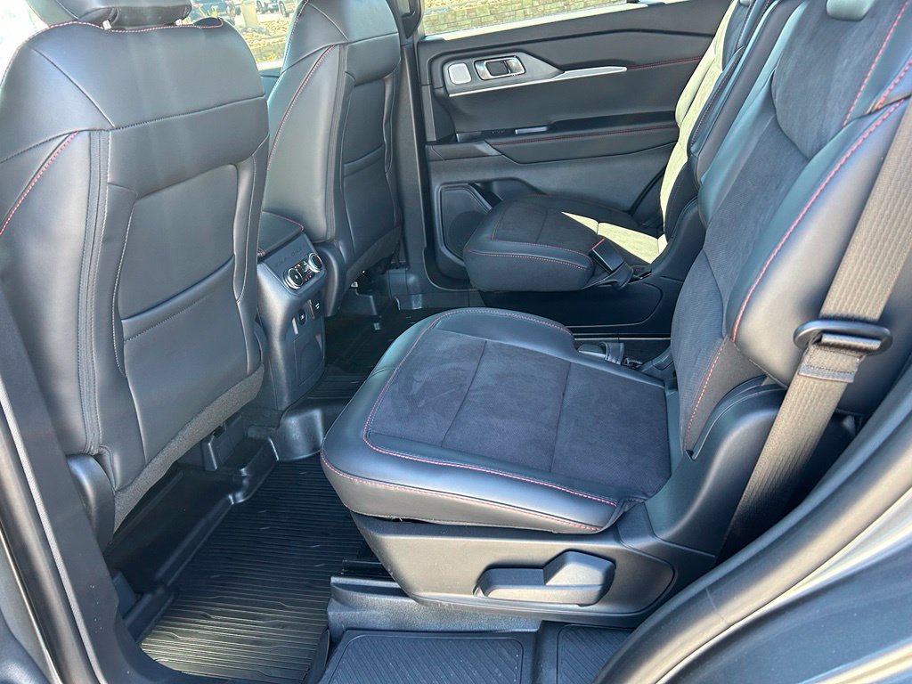 Used 2026 Ford Explorer ST w/ Sun And Sound Package AWD/4WD image 27