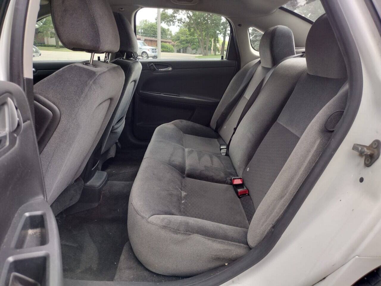 Used 2013 Chevrolet Impala LT FWD image 9
